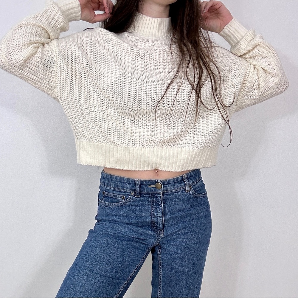 *H&M White Knit Stand-up-collar Sweater